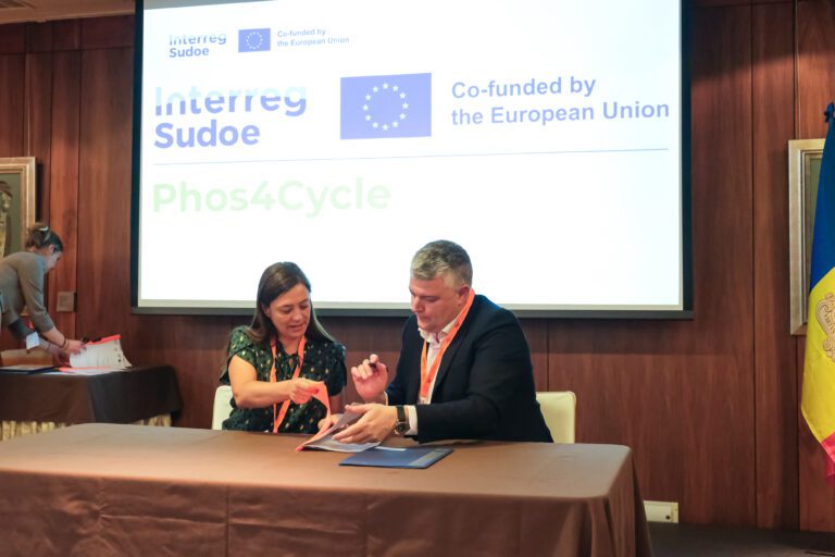 15:30 horas. Hotel Santemar. El consejero de Economía, Hacienda y Fondos Europeos, Luis Ángel Agüeros, inaugura el Seminario Técnico de Gestión de Proyectos Interreg Espacio Sudoeste Europeo del periodo de programación 2021-2027. 16 de abril de 2024 © Raúl Lucio