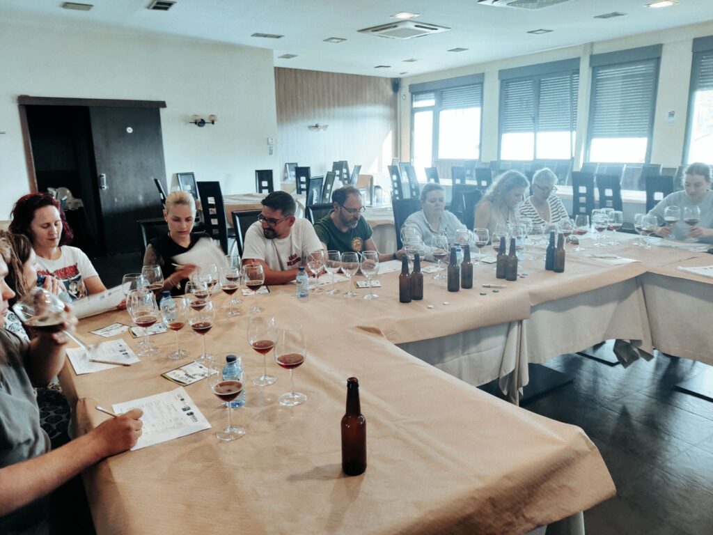 I-ReWater | Jornada de sensibilización y puertas abiertas en el piloto de lúpulo de Cubillos del Sil