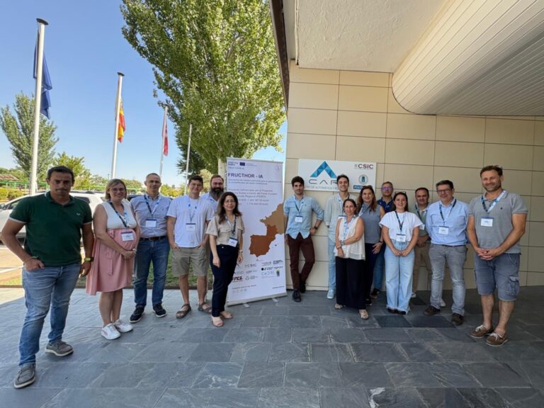 Socios del proyecto en la reunión de lanzamiento de FRUCTHOR-IA