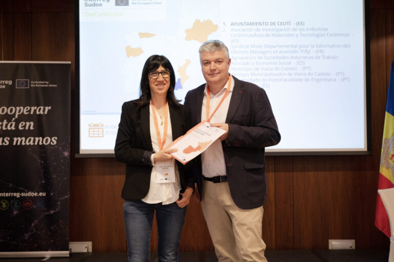 Foto_acuerdo_DECOWASTE