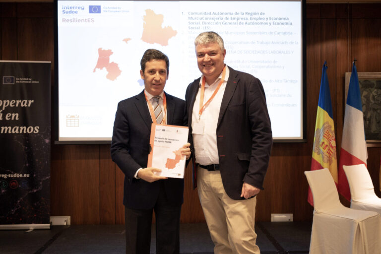 Foto_acuerdo_Resilientes