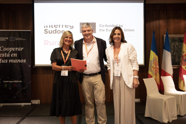 Foto_acuerdo_Ruralsilverhubs