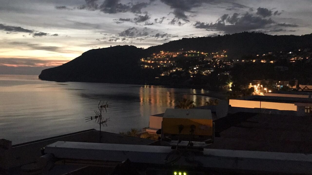 1C7ED281-B7E0-322A-14C5-E16B8610E338