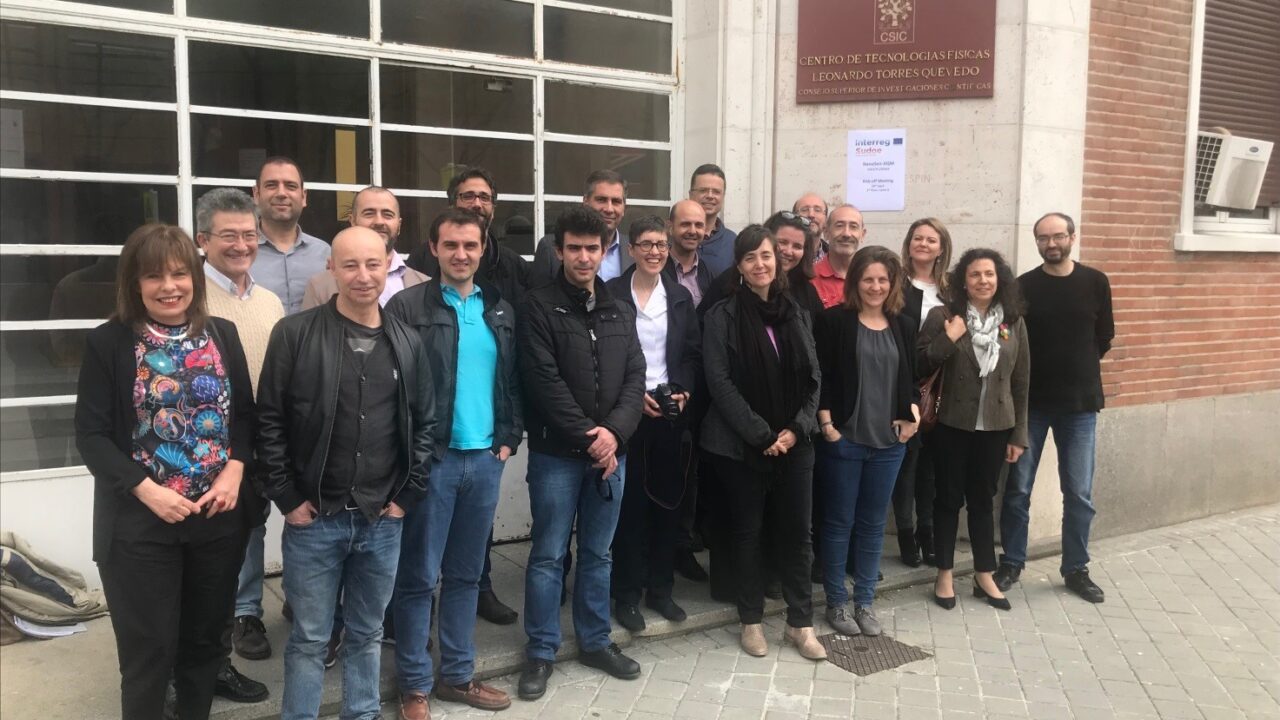 65D85150-BFA5-5BDF-CB36-703991685774