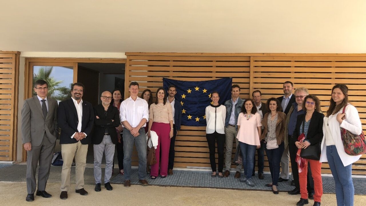 6D6FD92B-3E49-C715-4EBE-1A96BCBEBBF0