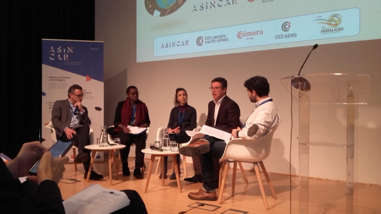 82B1CF19-F141-26B9-BC5C-FB536543A1A2