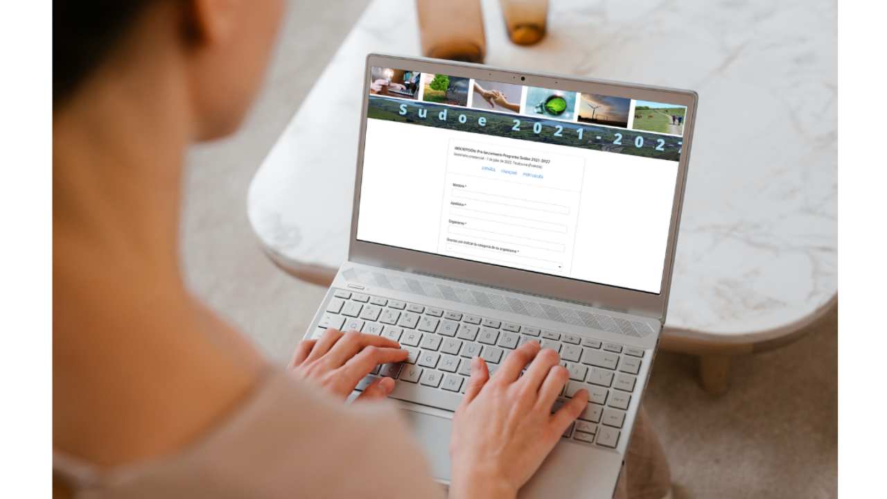 F6033573-6261-3ACD-8BE7-A4DE073688F3